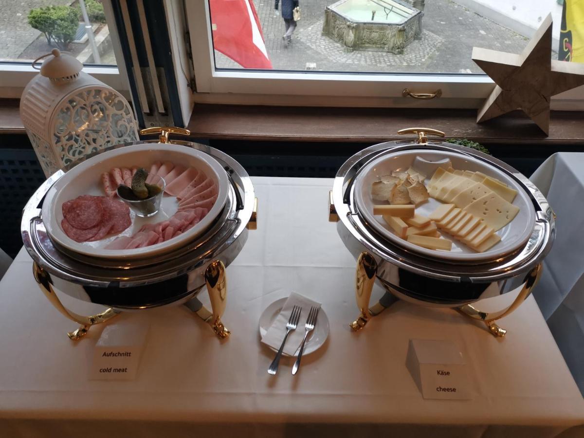 Hotel Restaurant Goldener Schluessel อัลท์ดอร์ฟ ภายนอก รูปภาพ