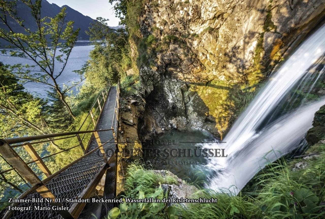 Hotel Restaurant Goldener Schluessel อัลท์ดอร์ฟ ภายนอก รูปภาพ