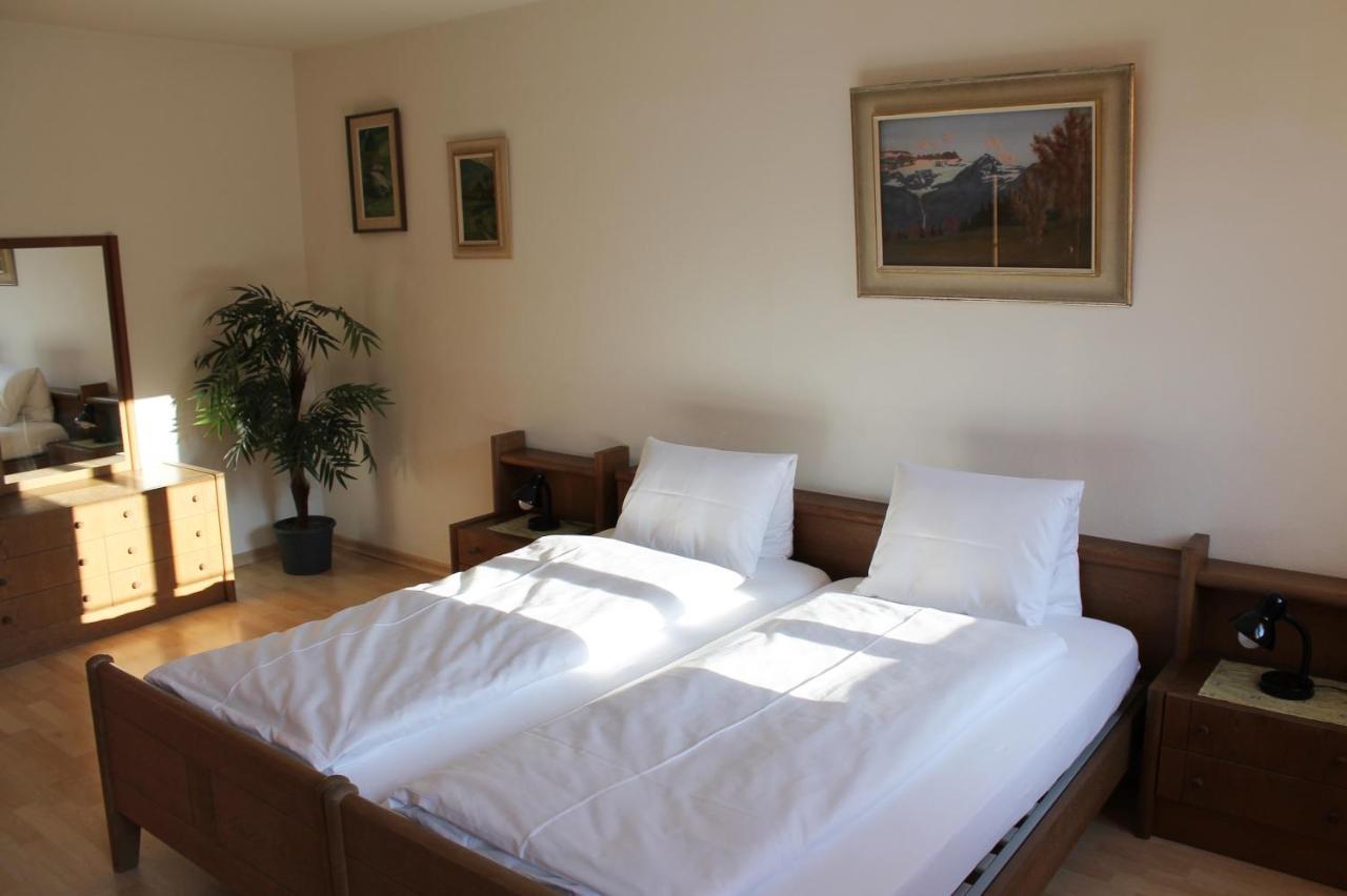 Hotel Restaurant Goldener Schluessel อัลท์ดอร์ฟ ภายนอก รูปภาพ