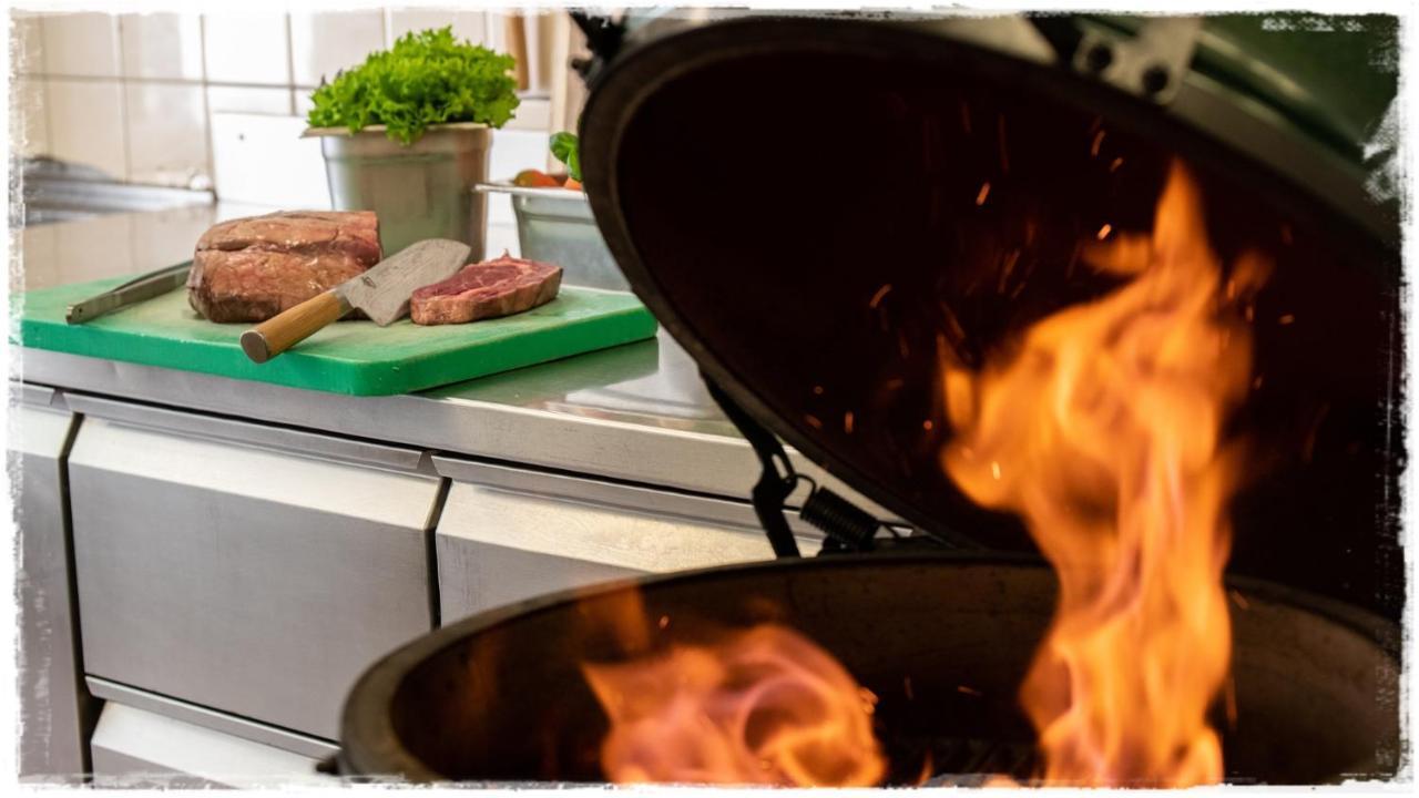 Hotel Restaurant Goldener Schluessel อัลท์ดอร์ฟ ภายนอก รูปภาพ